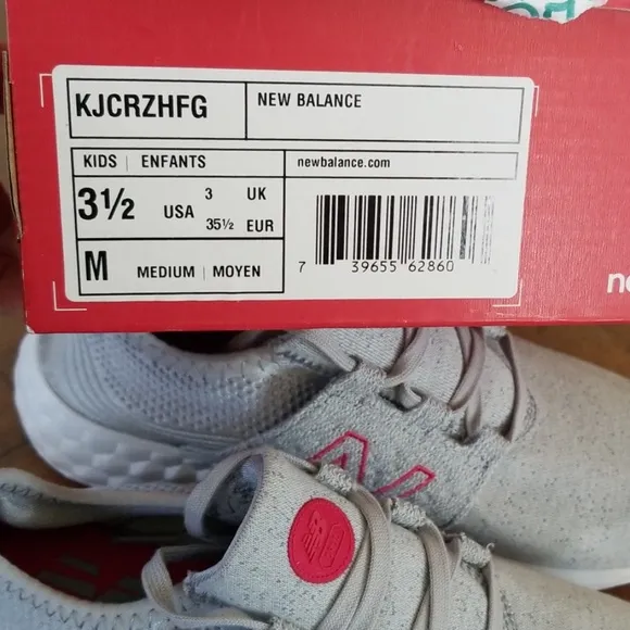 🆕️ Girls New Balance Shoes