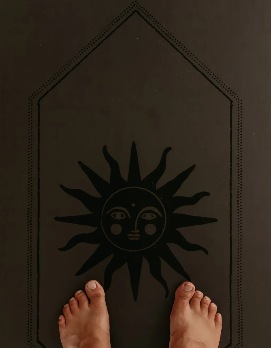 5 mm Deluxe Black Yoga Mat   Strap