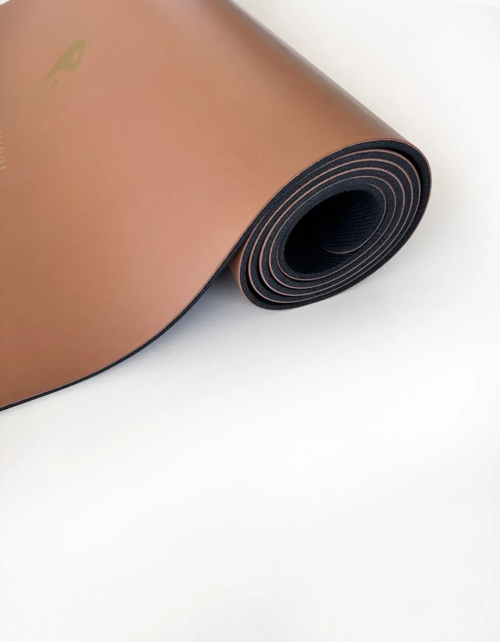 5 mm Deluxe Spice   GOLD Yoga Mat   Strap