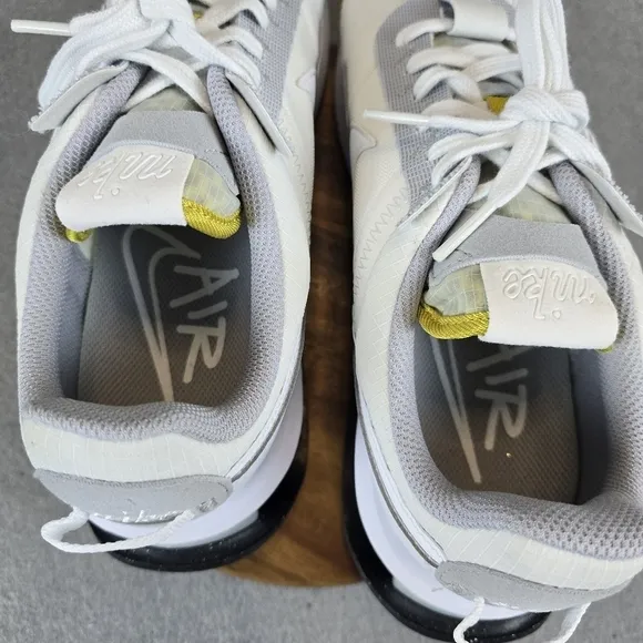 Air Max Pre-Day Nike men's 9 shoes sneakers