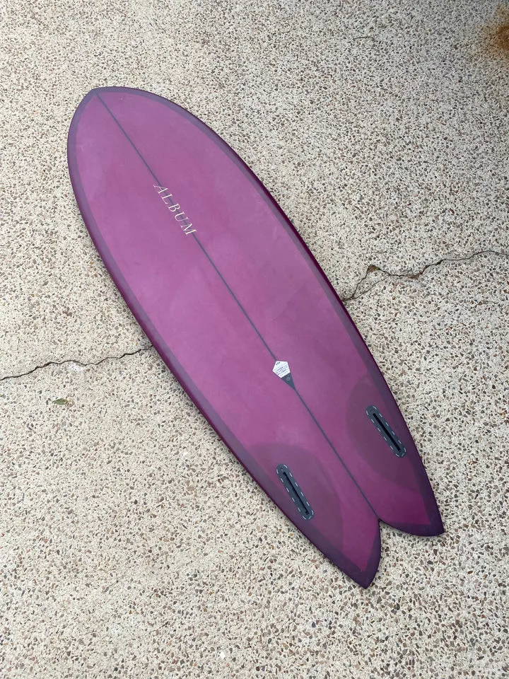 ALBUM SUNSTONE 5'6 BURGANDY TINT PU SURFBOARD
