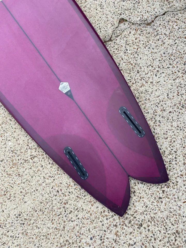 ALBUM SUNSTONE 5'6 BURGANDY TINT PU SURFBOARD