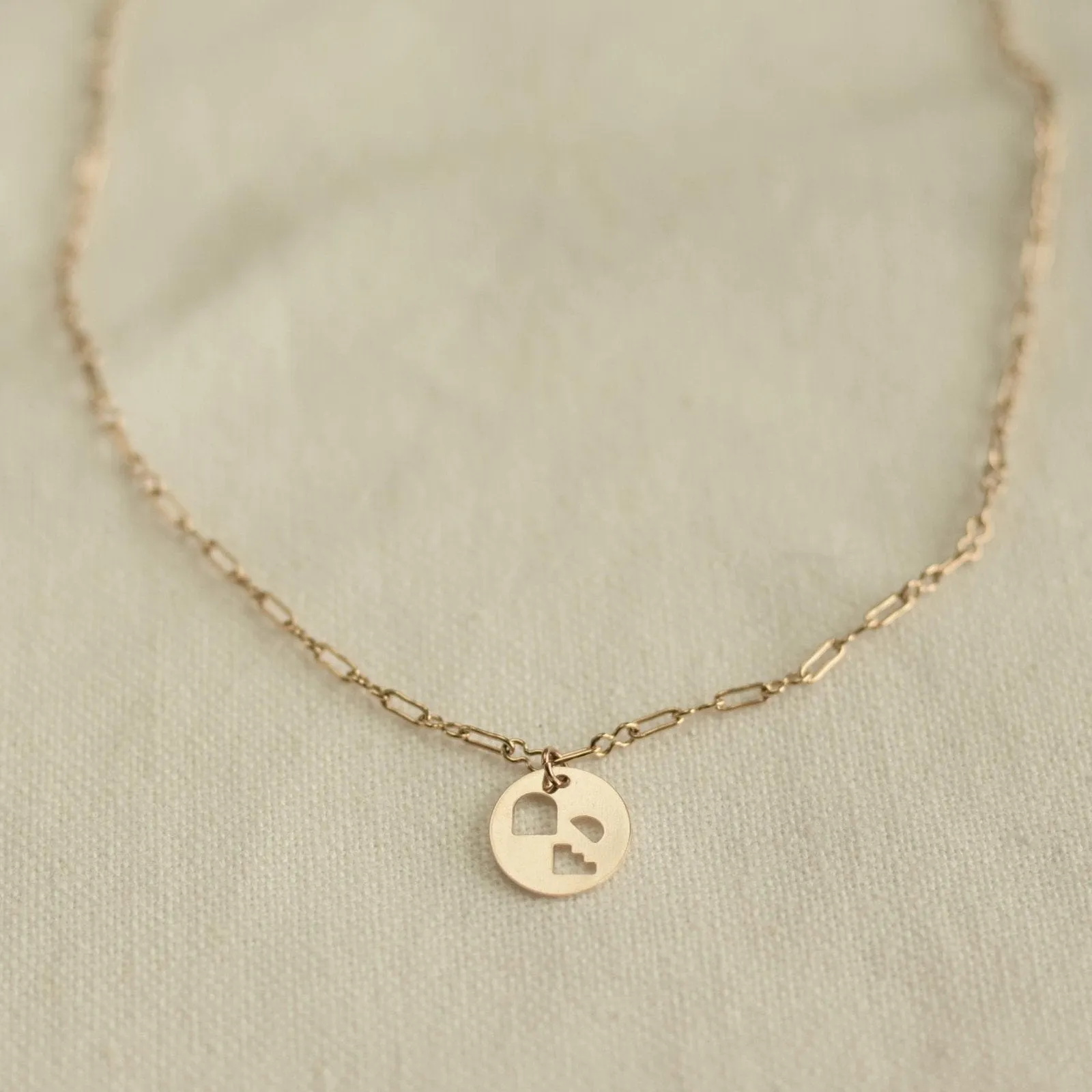 Alma Choker