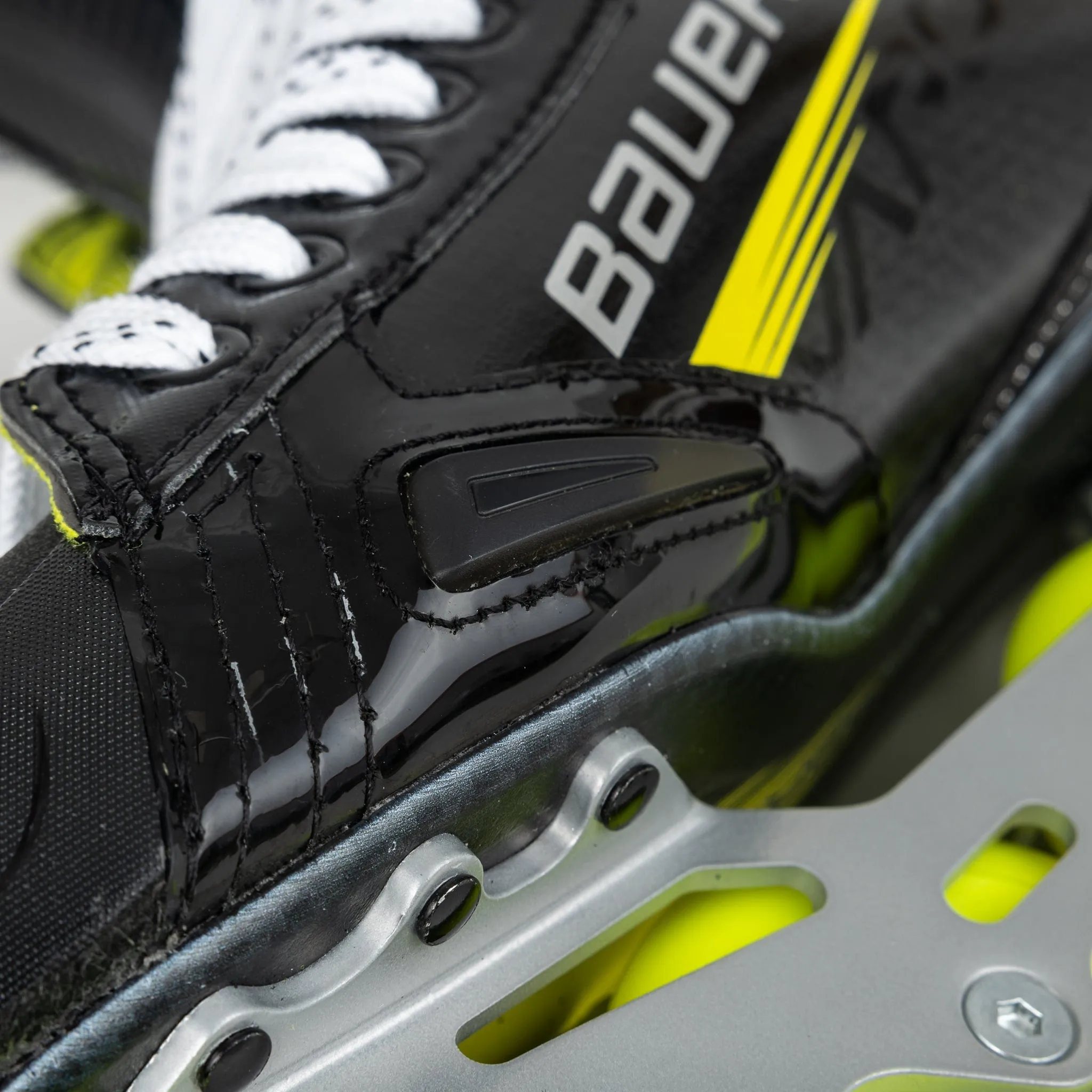 Bauer Vapor X4 Senior Roller Hockey Skates