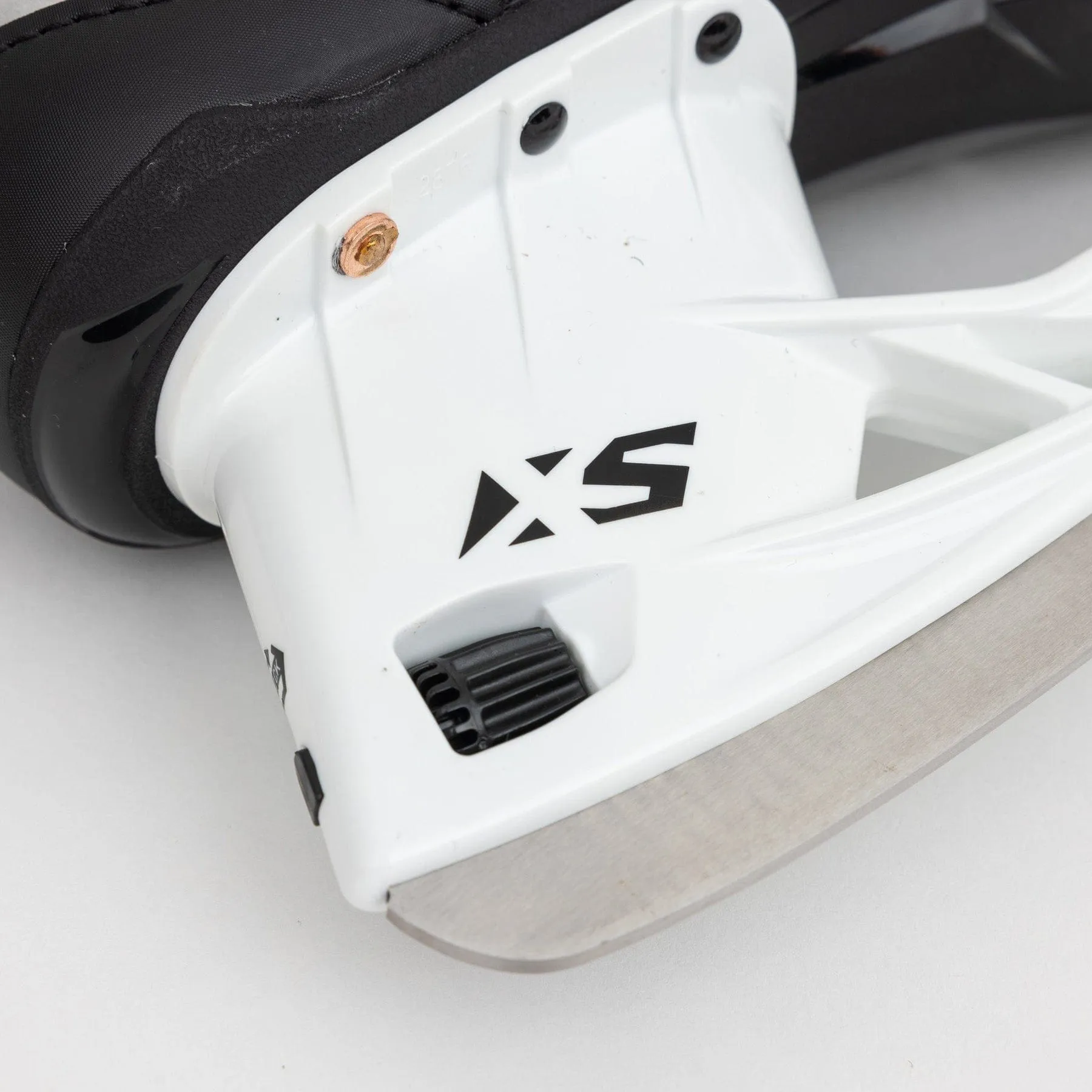 CCM Tacks Vector Plus Intermediate Hockey Skates - 2024