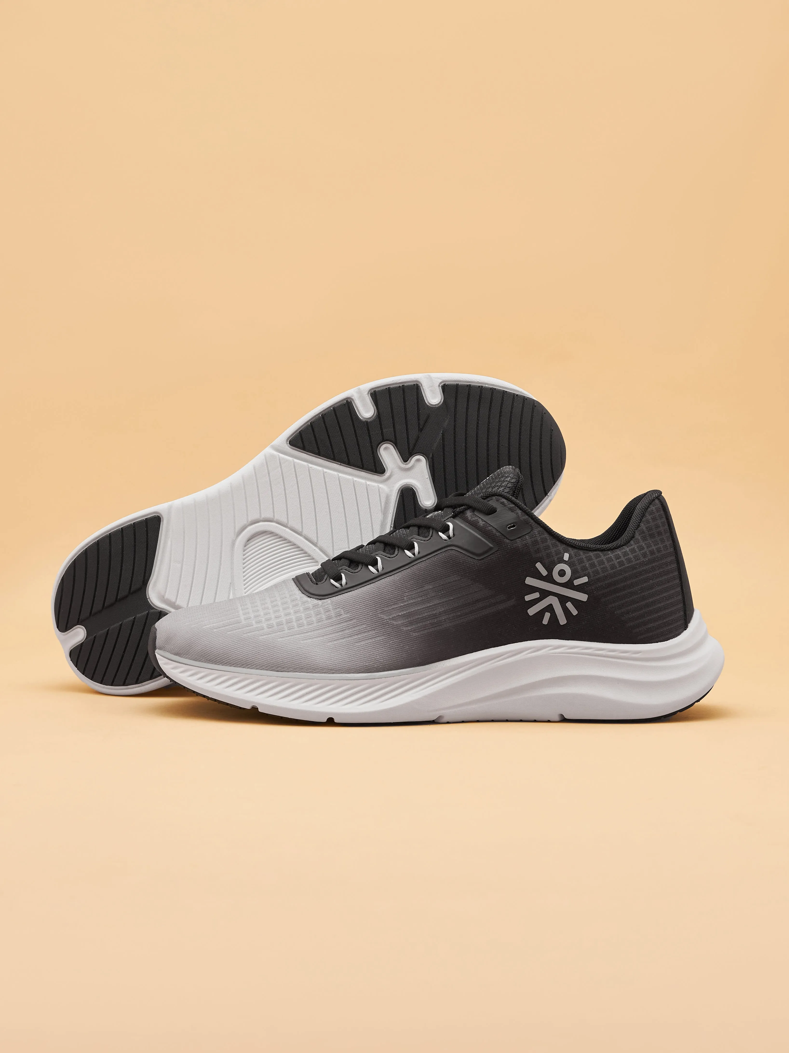 cult Thunderbird Men Running Shoes - Black/Ash Grey