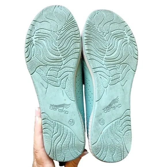 Dansko Orli Perforated Leather Lace Up Walking Comfort Sneaker Aqua Sz 38 7.5-8