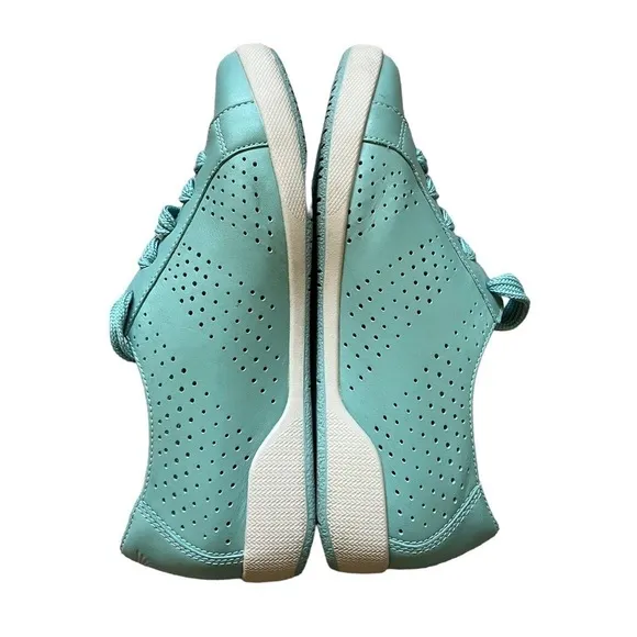 Dansko Orli Perforated Leather Lace Up Walking Comfort Sneaker Aqua Sz 38 7.5-8