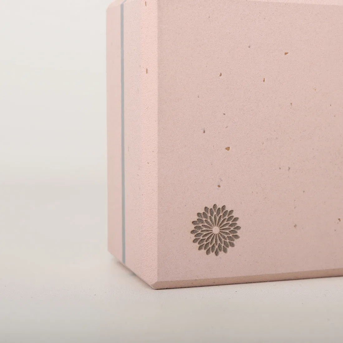 easyoga Eco Yoga Block (50D) - R22 Dry rose powder