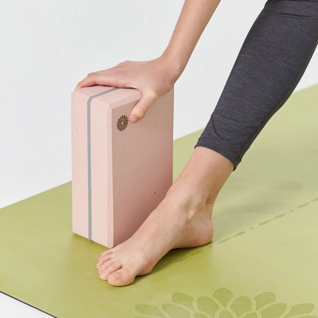 easyoga Eco Yoga Block (50D) - R22 Dry rose powder