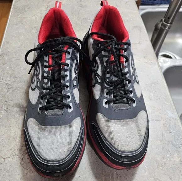 Gdefy Gravity Defyer Ion Grey Red Walking Shoes Men's Size 13