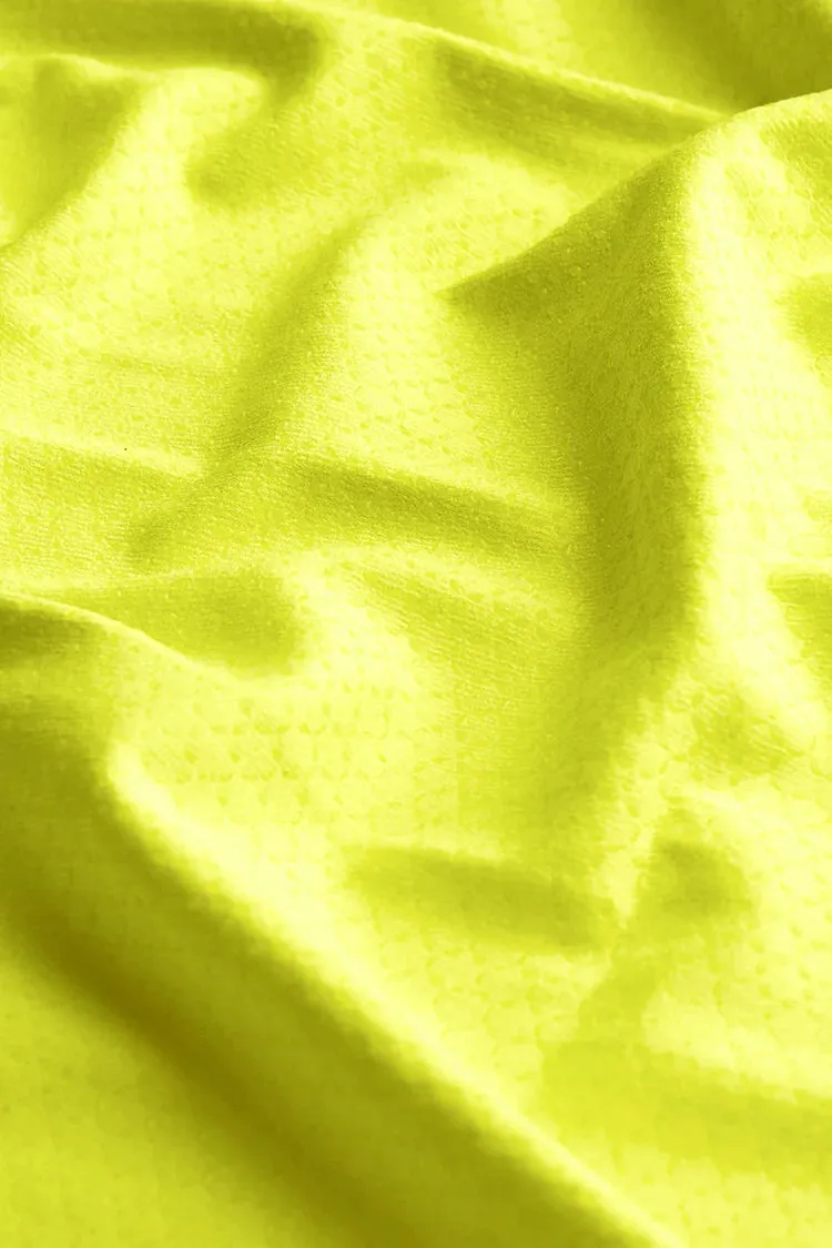 Grounded No-Slip Towel