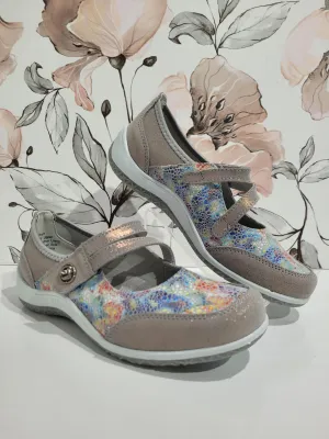 Jasmyn Grey Floral by CC Resorts