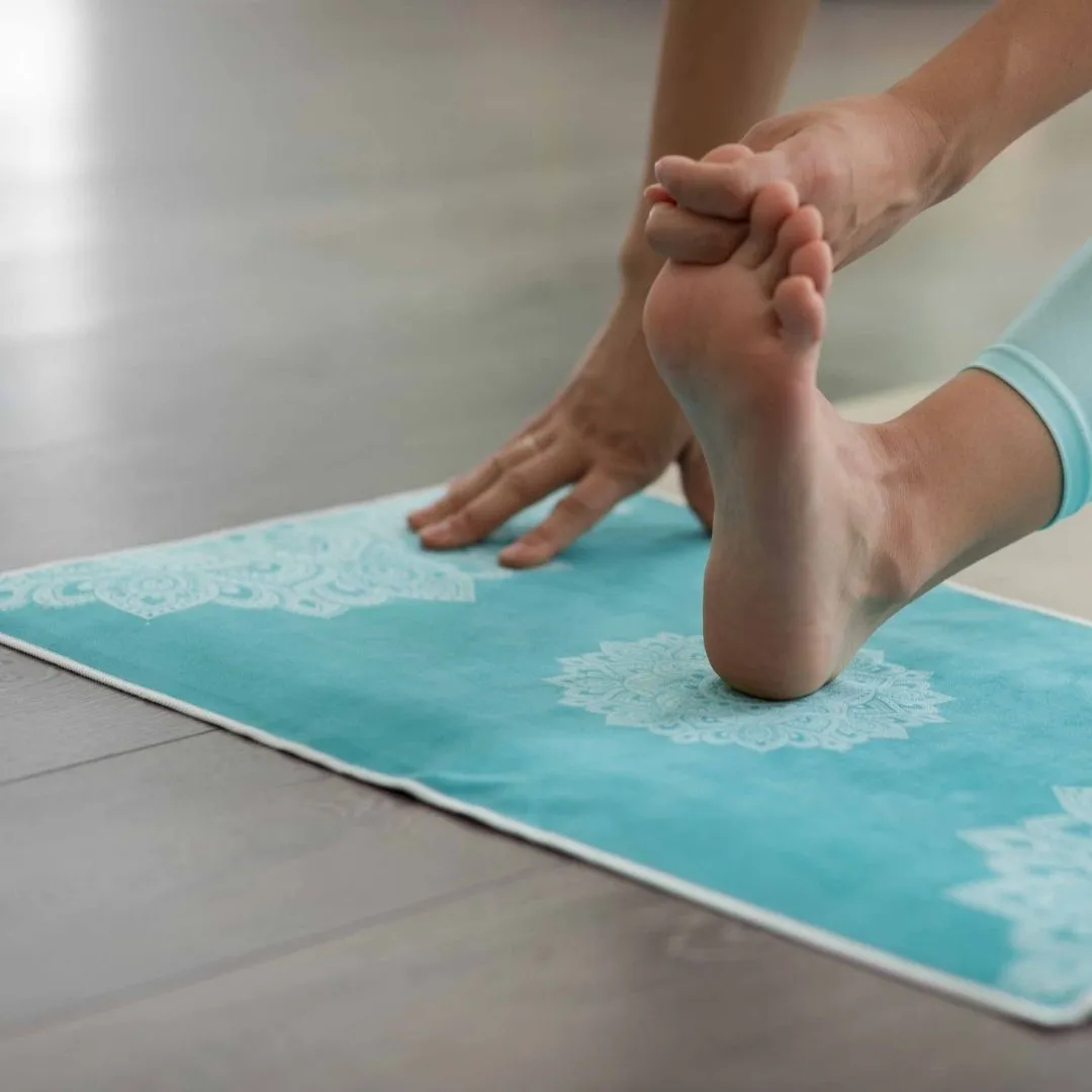 Mandala Turquoise Hand Towel