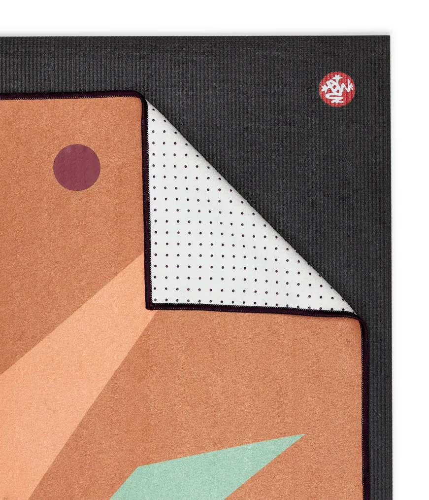 Manduka Yogitoes Plus Repreve Yoga Mat Towel 71'' - Palm Punch 3.0