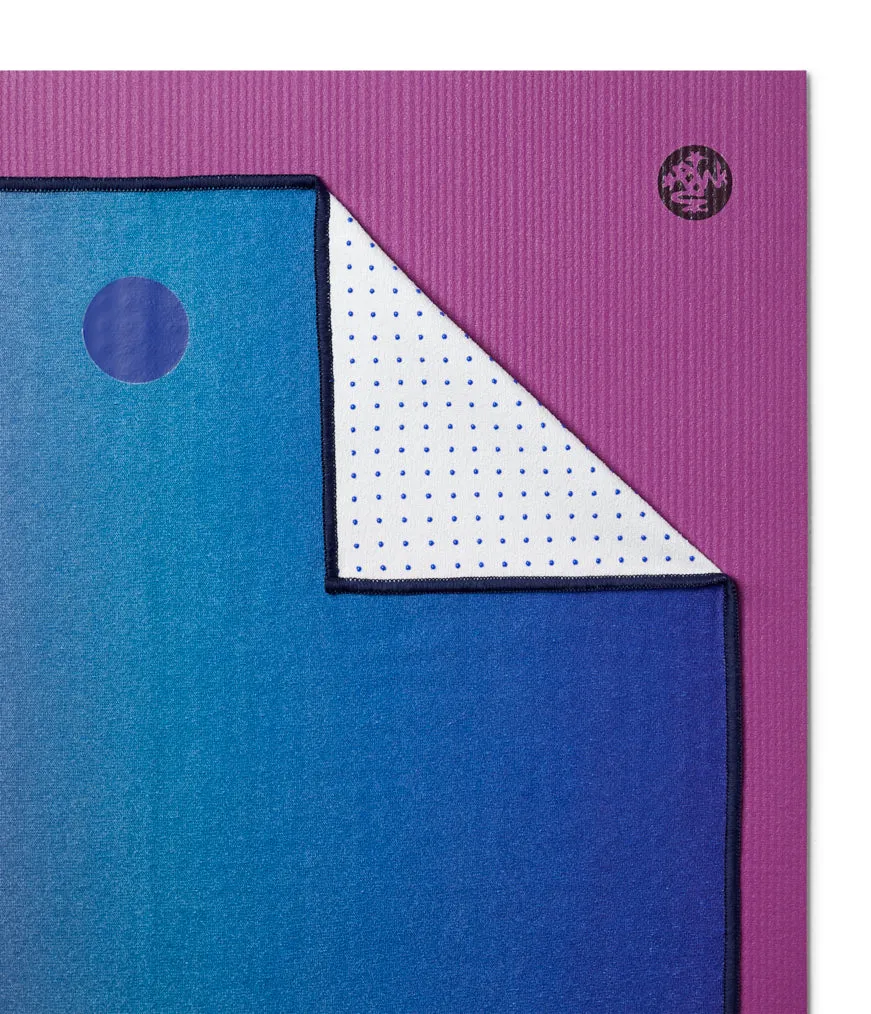 Manduka Yogitoes Skidless Yoga Mat Towel 71'' - Amethyst Array 2.0