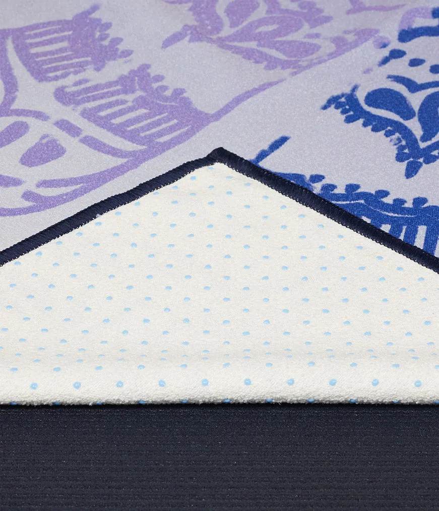 Manduka Yogitoes Skidless Yoga Mat Towel 71'' - Chakra Blue 2.0