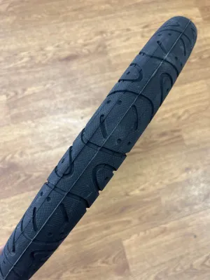 Maxxis Hookworm 20x1.95 Tyre Black