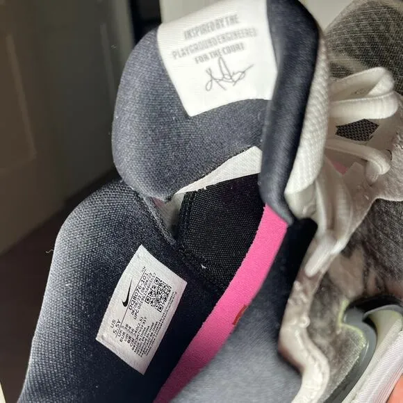 •NEW• Nike Kyrie 8 GO (GS) Sneakers. 5.5Y / 7W / EUR 38