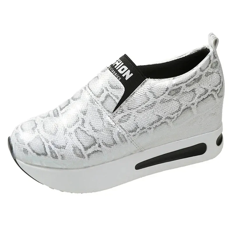 Platform Sneakers Women Casual Non-Slip Thick Sole Sports Shoes Plus Size Slip-On Loafers