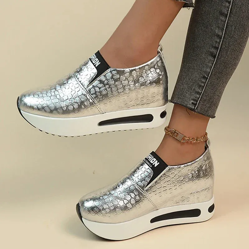 Platform Sneakers Women Casual Non-Slip Thick Sole Sports Shoes Plus Size Slip-On Loafers