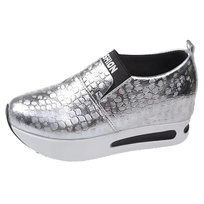 Platform Sneakers Women Casual Non-Slip Thick Sole Sports Shoes Plus Size Slip-On Loafers