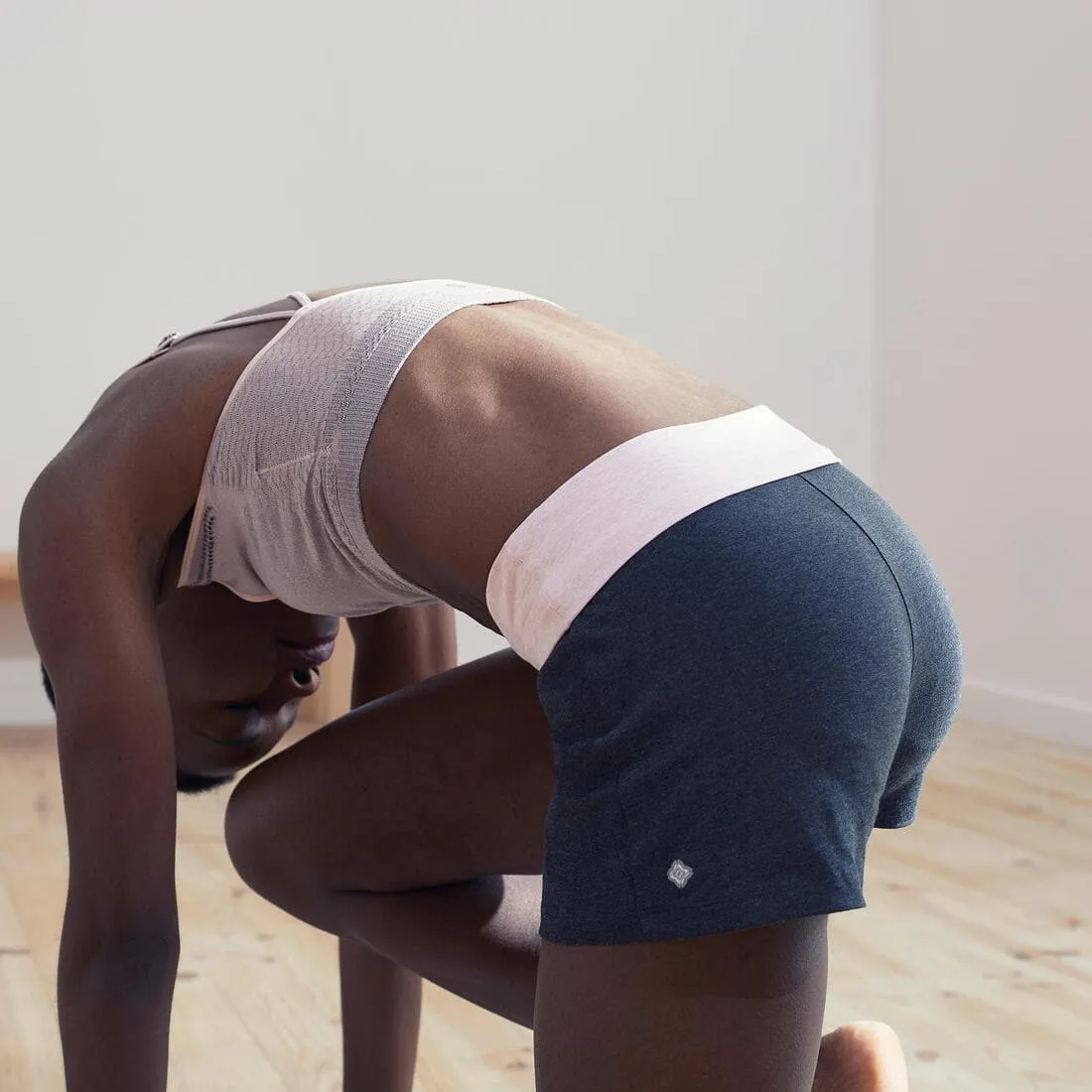 SHORT YOGA FEMME COTON NOIR/GRIS CHINE