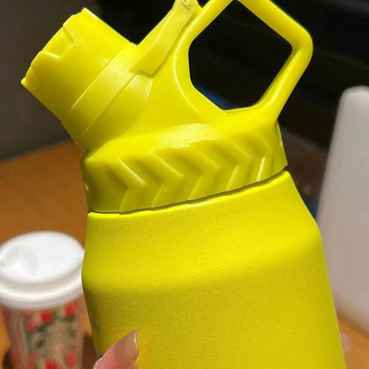 Starbucks Tiger Quench Bottle (1000 ml)