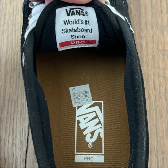 Vans Pro Skate Chukka Low Shoe - Size 8.5 - Like new