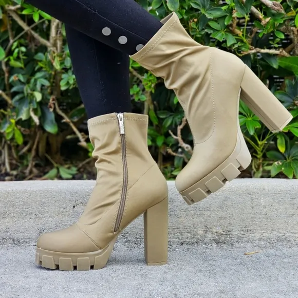 Women's Platform Ankle Chunky Heel Boots Taupe Color
